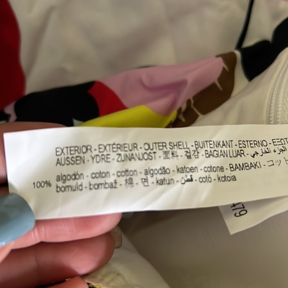 Zara Bloggers Favorite Printed Asymmetric Crop Top - Picture 11 of 11